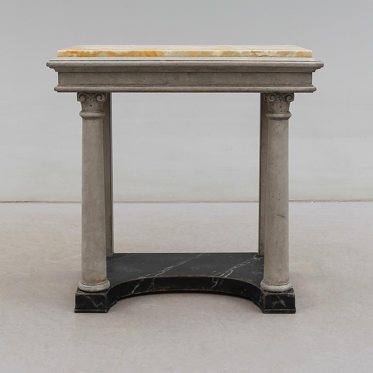 KONSOLBORD, 1800-talets mitt.