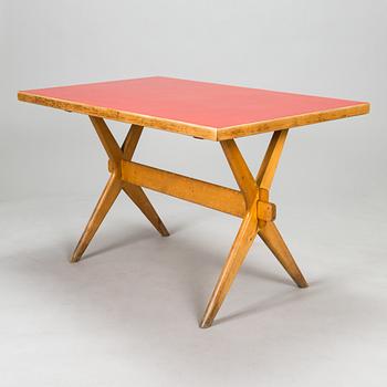 Ilmari Tapiovaara, 1940s X-legged table for Keravan Puuteollisuus, Finland.