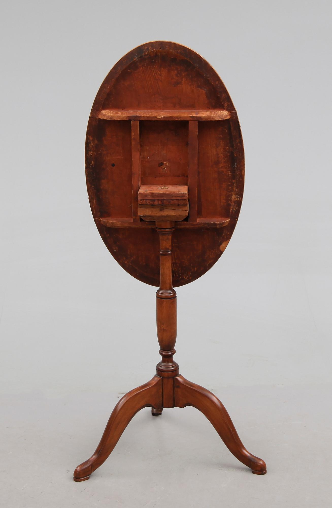 FÄLLBORD, 1800-talets första hälft.