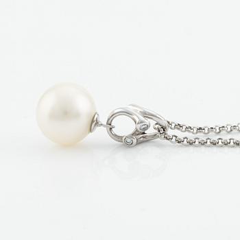 Georg Jensen, necklace, 18K white gold with pearls and small brilliant-cut diamonds.