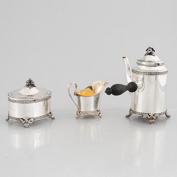 A Swedish silver Gustavian style coffee service, mark of JE Torsk, Stockholm 1908.