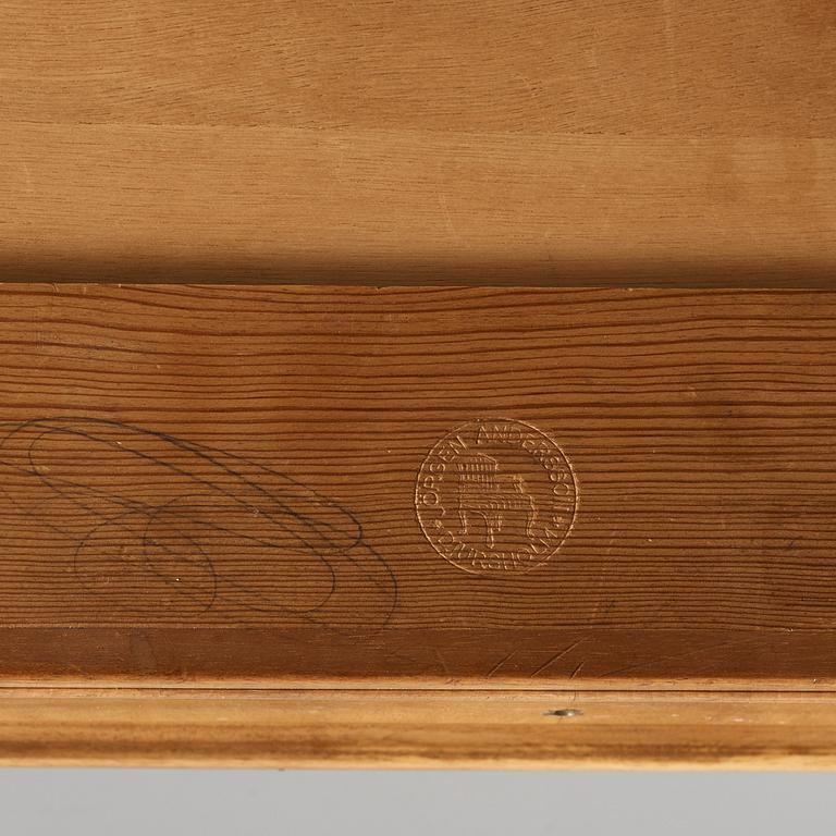 Carl Malmsten, a mid 20th century mahogany desk, cabinetmaker Jörgen Andersson, Djursholm, Sweden.