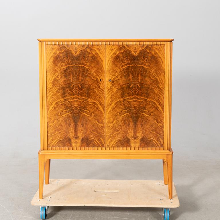 Cabinet/Serving cabinet, Swedish Modern, 1930s/1940s.