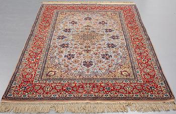 A RUG, Old Esfahan, ca 240 x 149,5 cm (+ the ends have 2,5 and 5,5 cm flat weave).