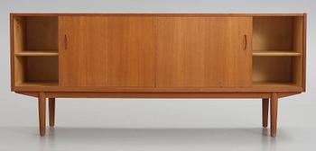 SIDEBOARD, "Trio", Nils Jonsson, Troeds, 1900-talets andra hälft.
