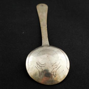 A silver spoon, probably by Jørgen Jørgensen Egelsdorf, Bergen (1704-37).