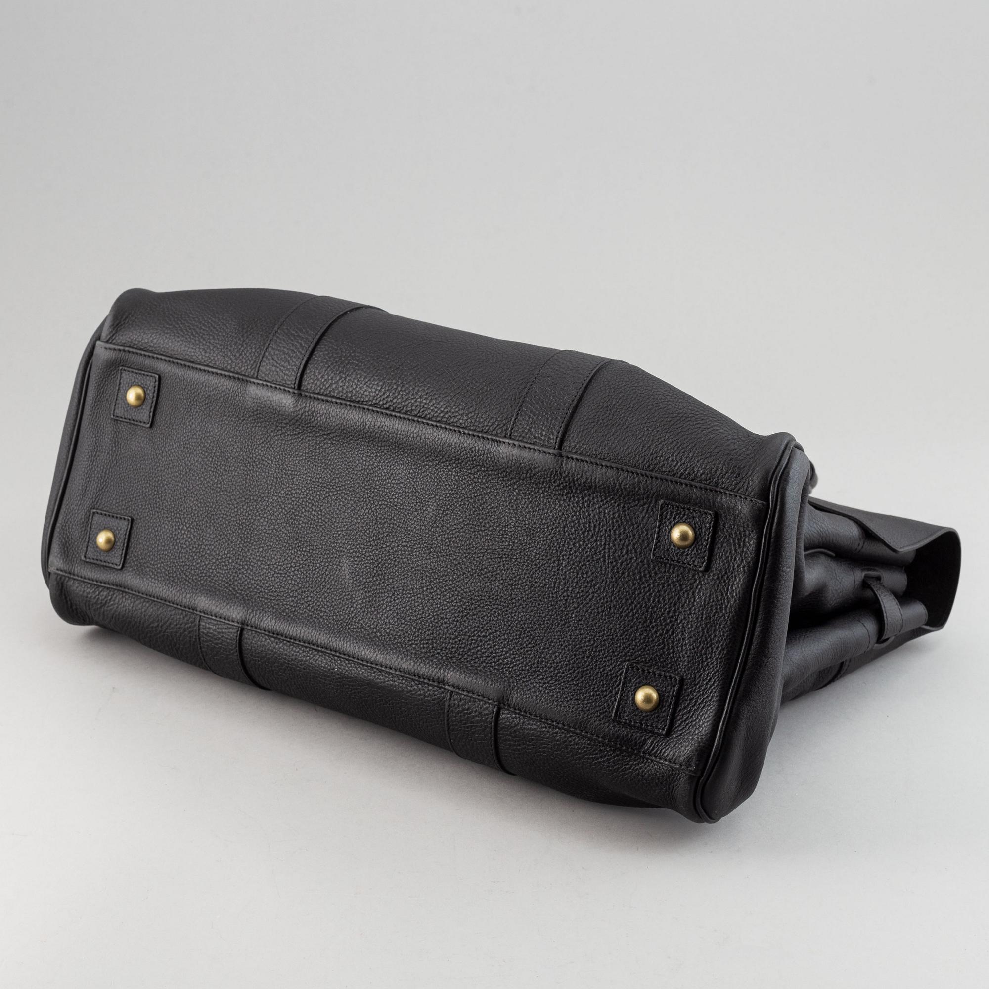Mulberry, a 'Piccadilly' weekend bag.