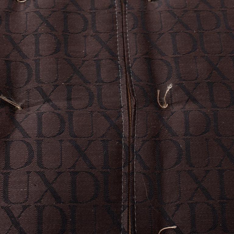 BRUNO MATHSSON, klädsel, "Jetson", Dux, 1900-talets andra del.