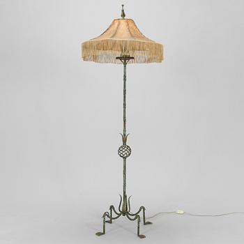 A 1930s floorlamp '811' for Taidetakomo Hakkarainen, Finland.