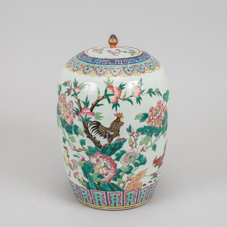 A famille rose vase, China, early 20th Century.