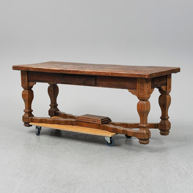 A 19th/20th century table.