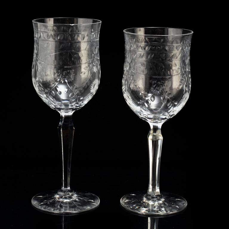 FRITZ KALLENBERG, 8 'MacGuirlang' wine glasses, glass, Boda, second half of the 20th century.