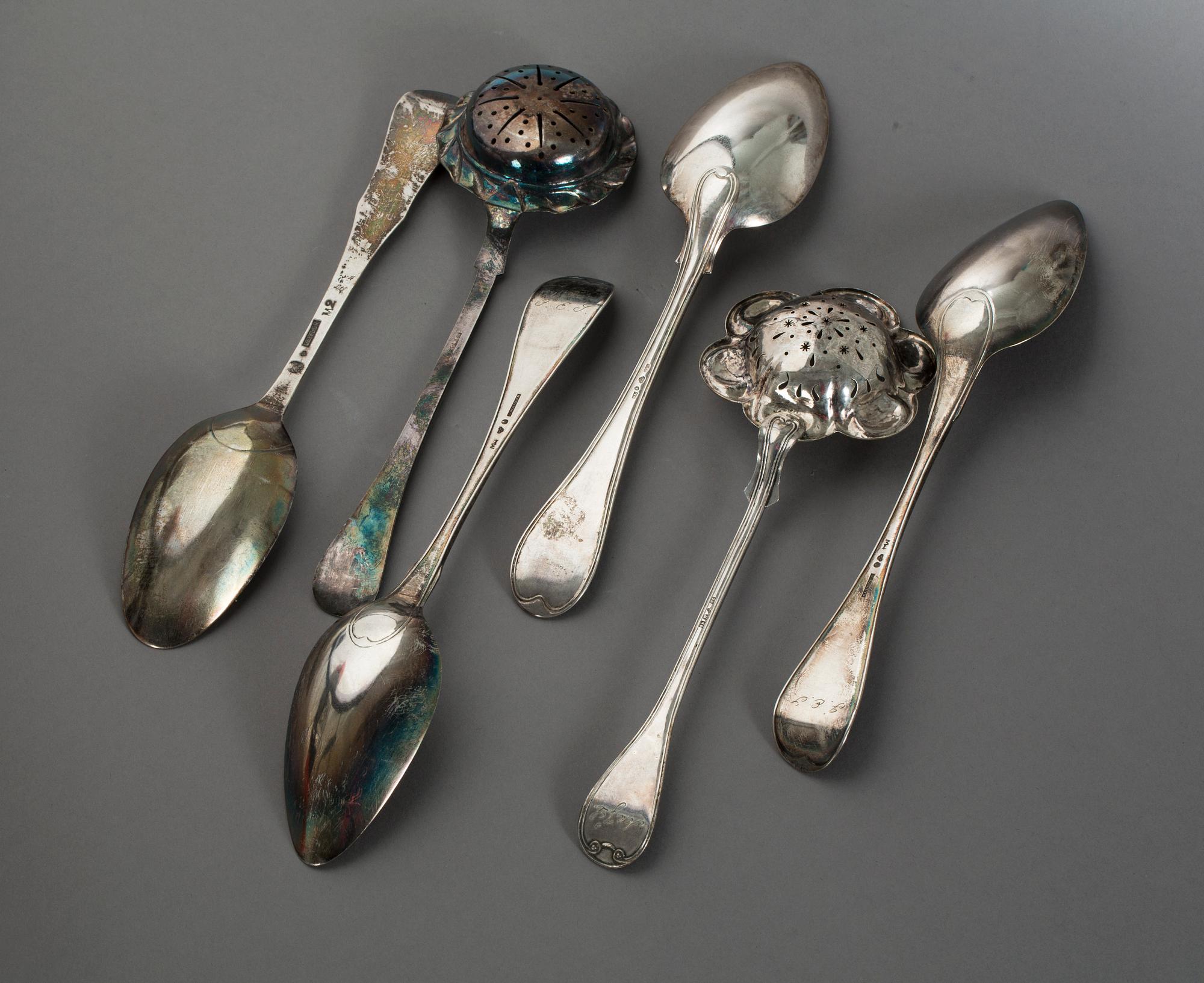 SKEDAR, 4 st samt STRÖSKED, 2 st, silver/nysilver, 1700/1800-tal. Total vikt ca 300 gram.