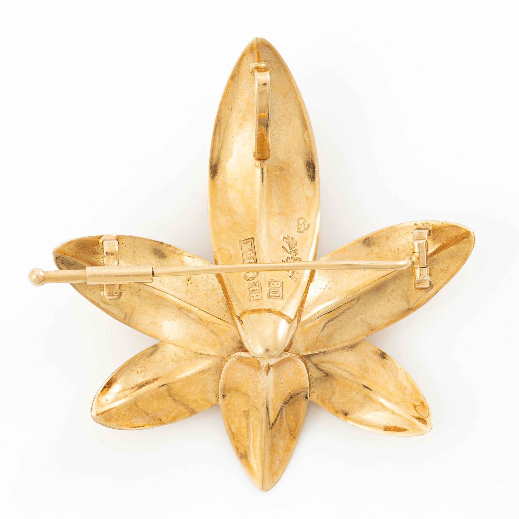 Brooch/pendant, Engelbert, Stigbert, in the form of a lily, 18K gold.