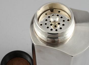 SHAKER, nysilver, Folke Ahrström, GAB, Stockholm, 1900-talets första hälft.