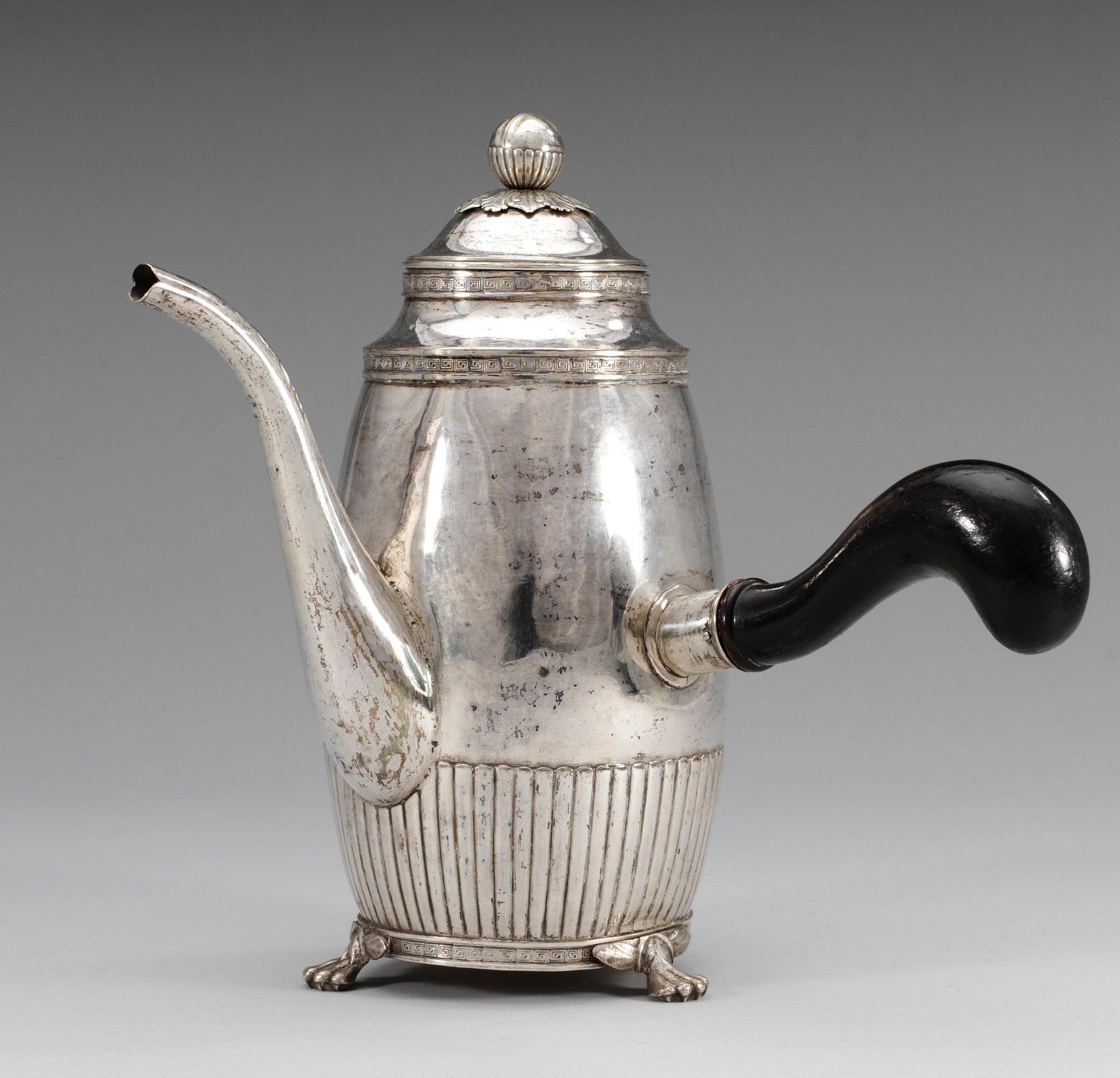 KAFFEKANNA MED LOCK, silver. Lars Fredin, Söderhamn 1837.