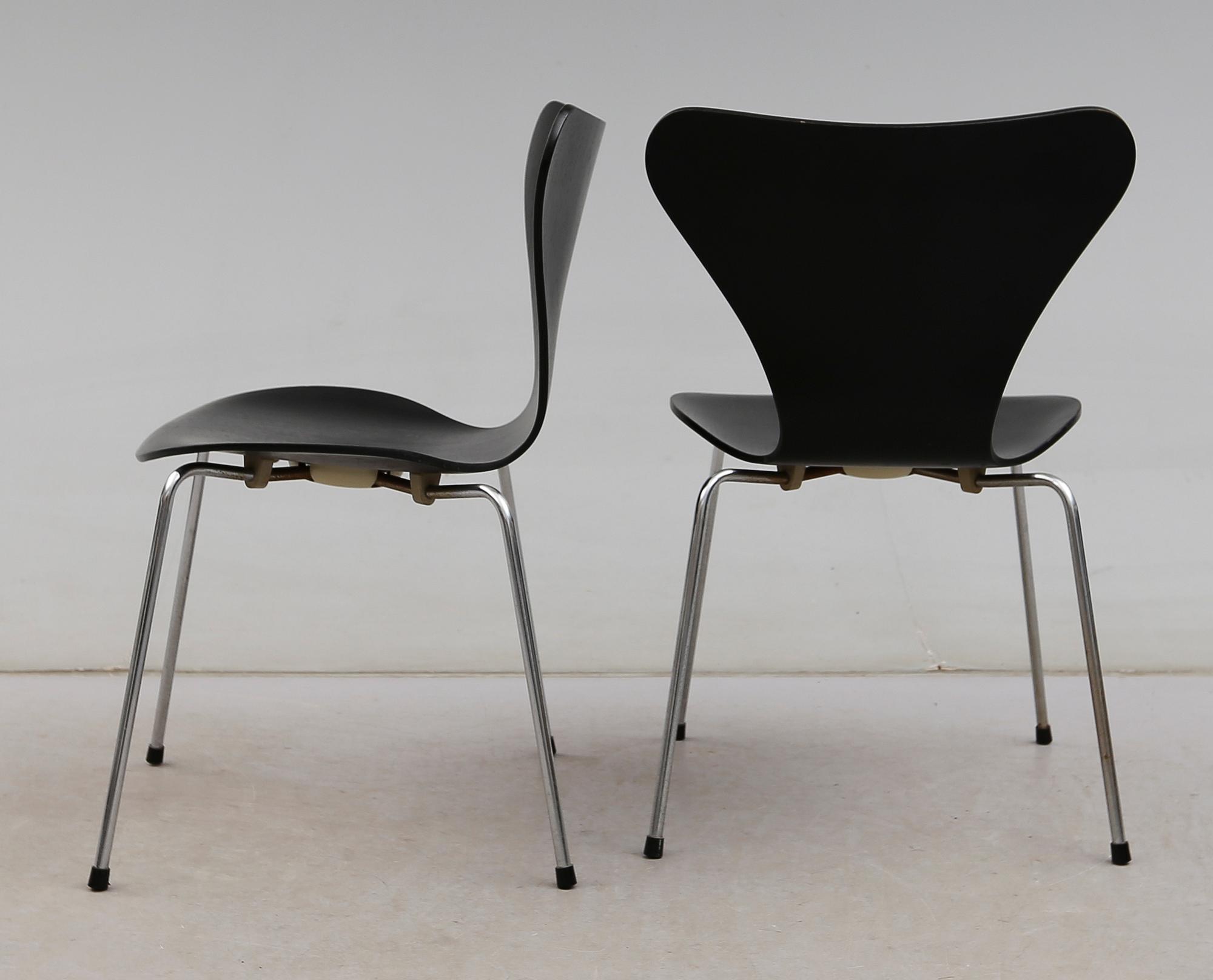 STOLAR, 8 st, "Sjuan", Arne Jacobsen, Fritz Hansen, 1980-tal.