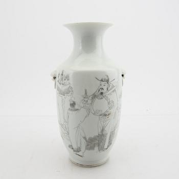 A Chinese porcelain vase 20th century.