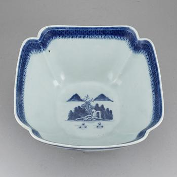SKÅL, porslin, Kina Jiaqing (1796-1820).