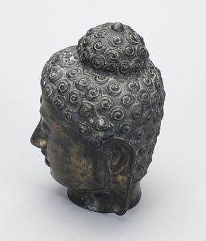 SKULPTURHUVUD, metall, "Buddha" 1900-tal.