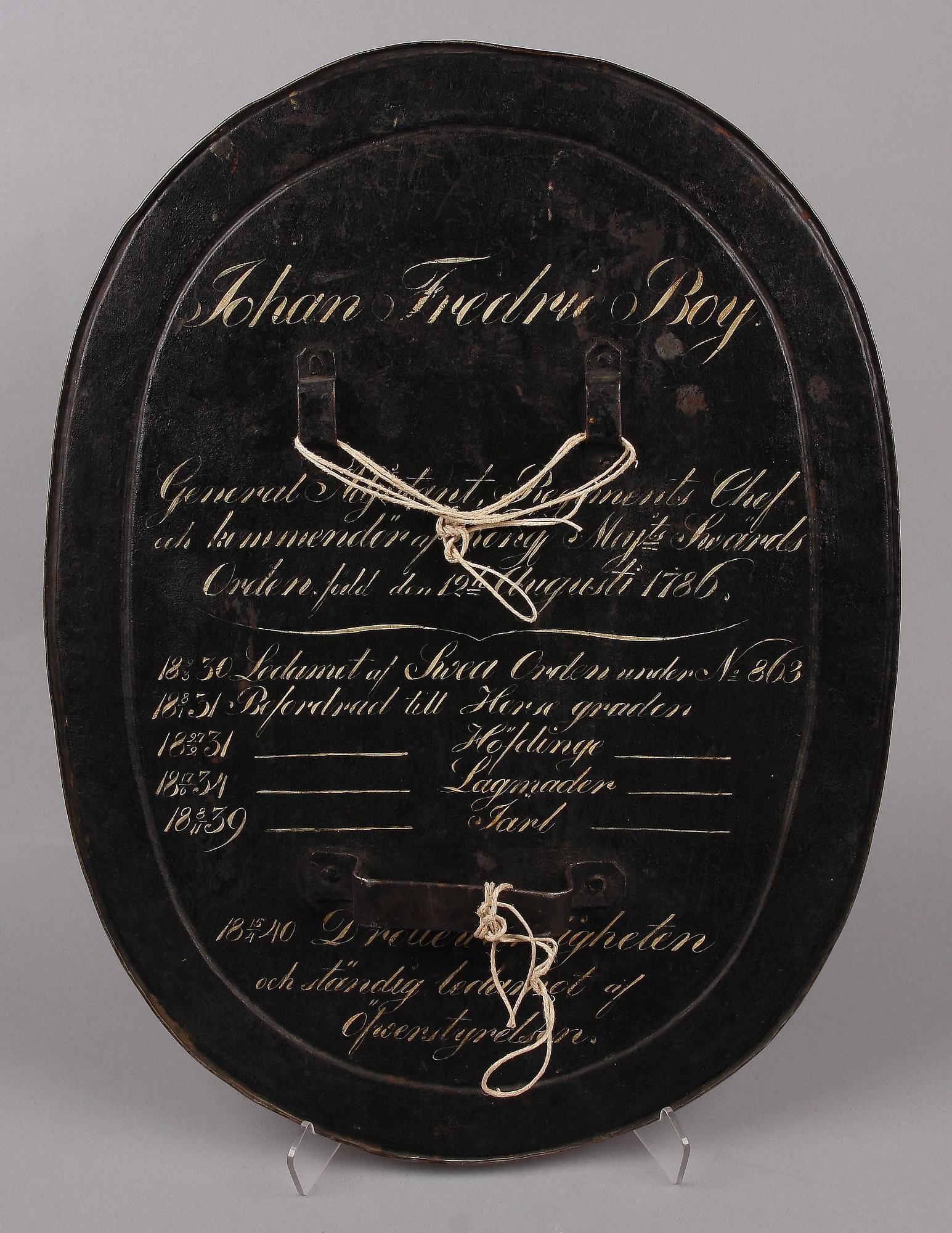 VAPENSKÖLD, bemålad plåt, Sverige, 1800-talets mitt.