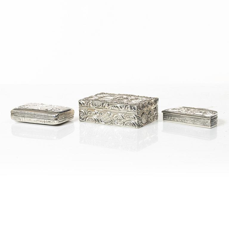 Three silver boxes with lid, Central Europe 18th/19th century.