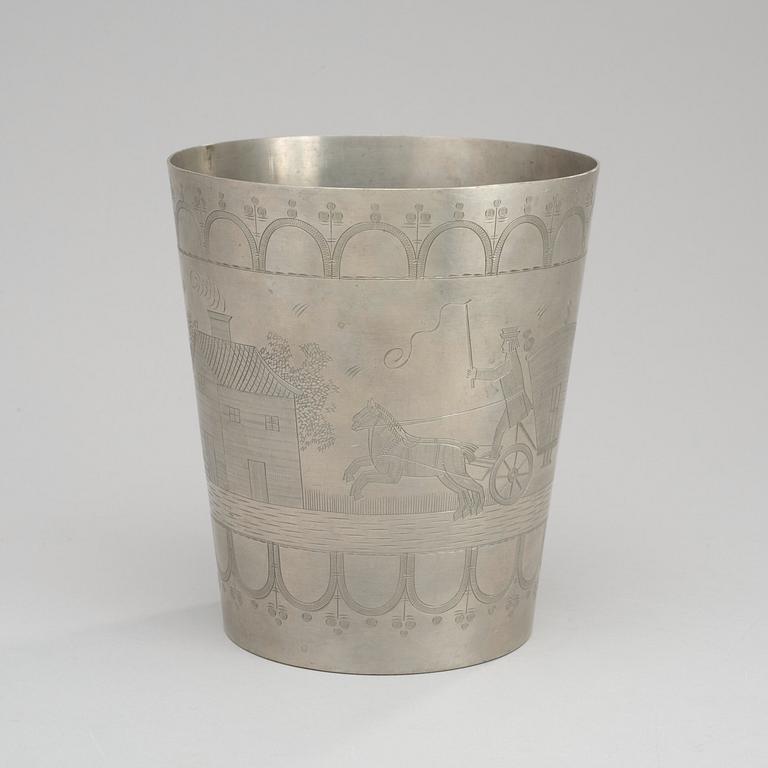 A Svenskt Tenn engraved pewter cup, Stockholm 1943, model 1010.