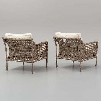 A apir of 'Santa Monica' garde chairs from Artwood.