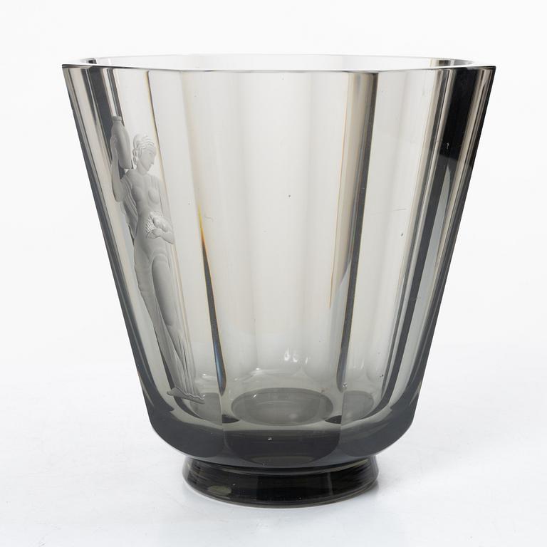 Vicke Lindstrand, a vase, Orrefors, 1937.