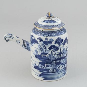 A blue and white coffee pot with cover, Qing dynasty, Qianlong (1736-95).