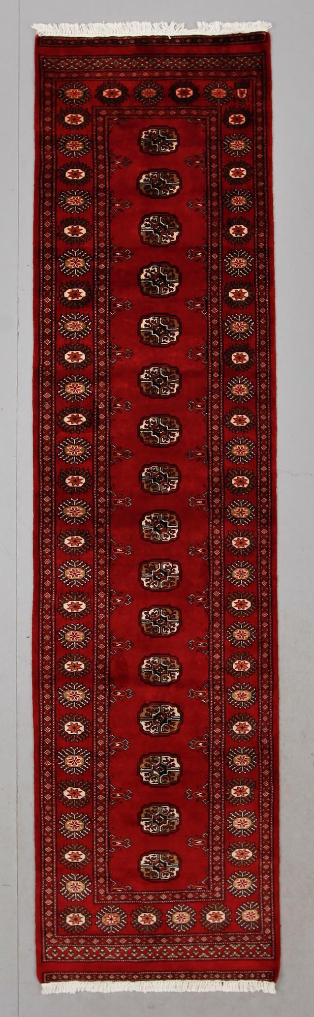 MATTA, Karachi, ca 305 x 77 cm.