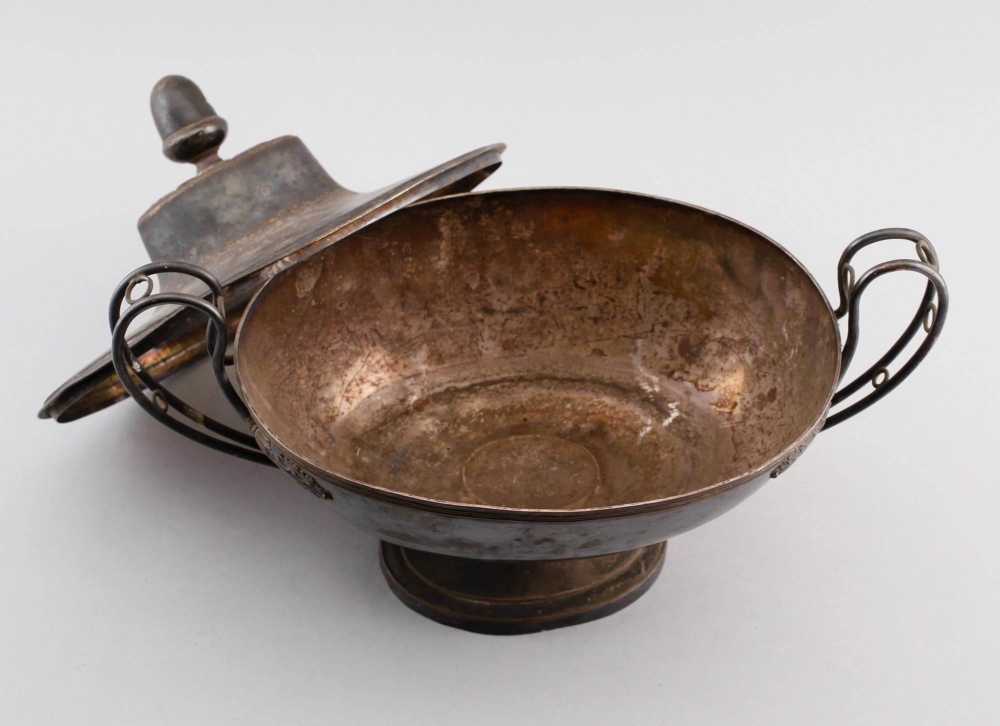 TERRIN, pläter, empire, 1800-talets första hälft.