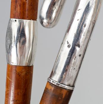 KÄPPAR, 4 st, trä samt silver, 1900-talets första hälft.