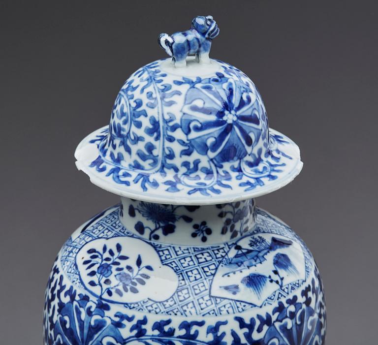 LOCKURNA, porslin, Kina, 1800/1900-tal.
