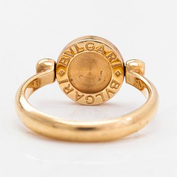 Bulgari, ring, "Flip ring", 18K guld och diamanter totalt ca 0.07 ct.