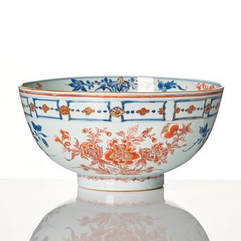 An imari bowl, Qing dynasty, Kangxi (1662-1722.