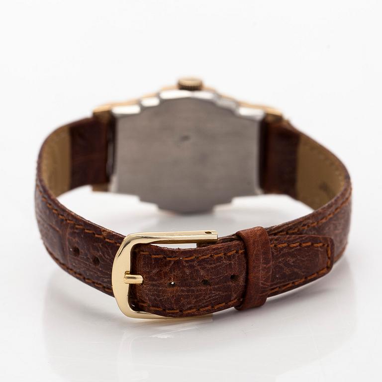 Bulova, ‘Winston’, wristwatch, 25 x 29 mm, gold-plated, manual, late 1930s.