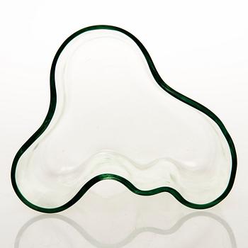 ALVAR AALTO, MALJAKKO, lasia, "Savoy" numeroitu 1574/2002, merkitty Alvar Aalto Iittala. Valmistettu 2002.