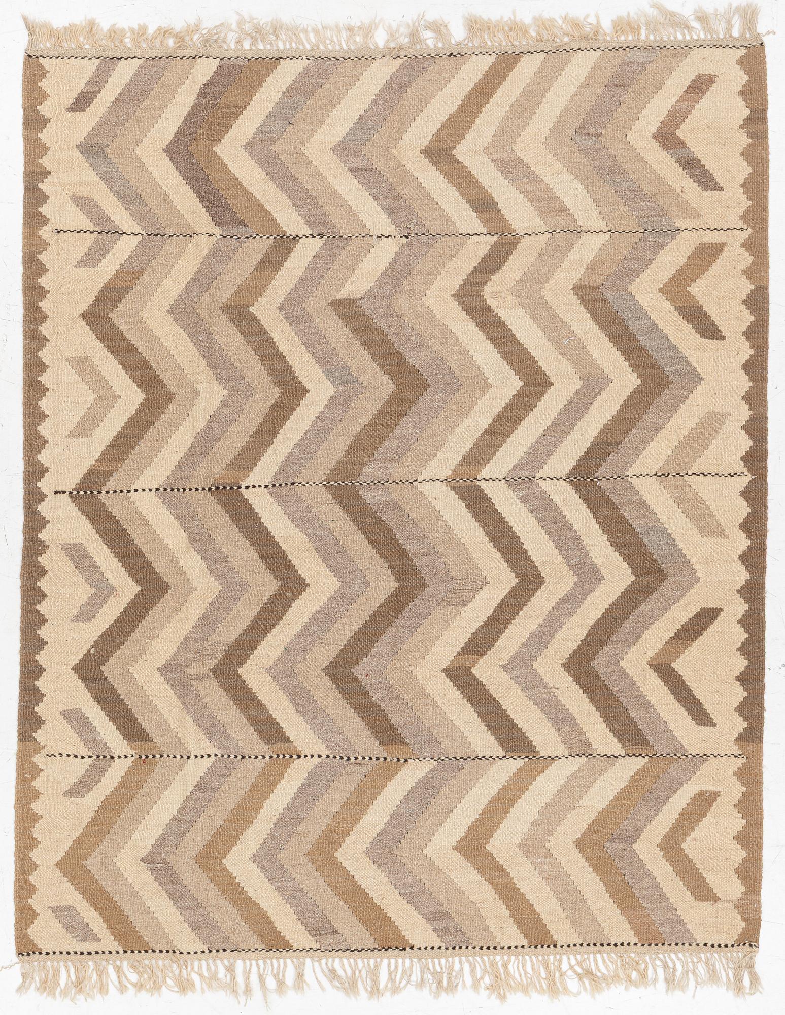 A Kelim rug, c. 229 x 187 cm.
