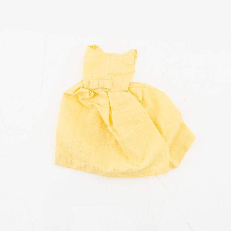 Bild-Lilli doll Germany 1956-64 and various clothes including Lilly clothes.