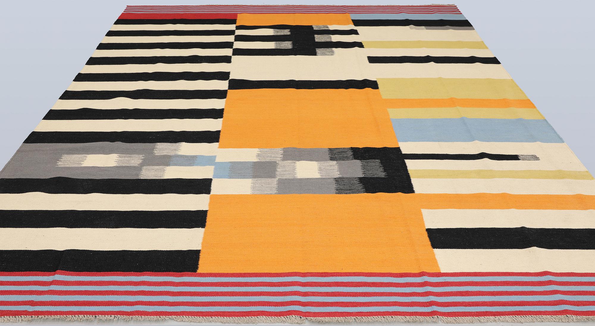 A Kilim carpet, modern design, approx. 353 x 256 cm.