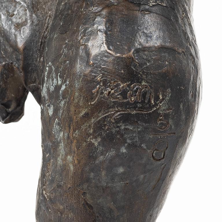 Christine Rémy, Translation: "Standing woman".