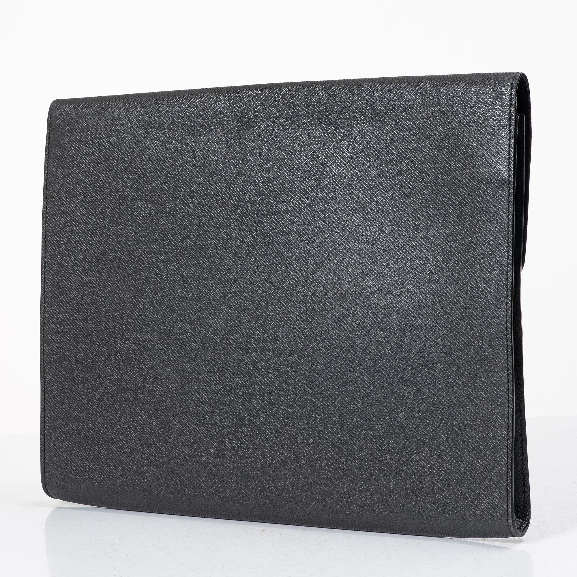 Louis Vuitton, document portfolio, "Porte Documents Epi Senateur".