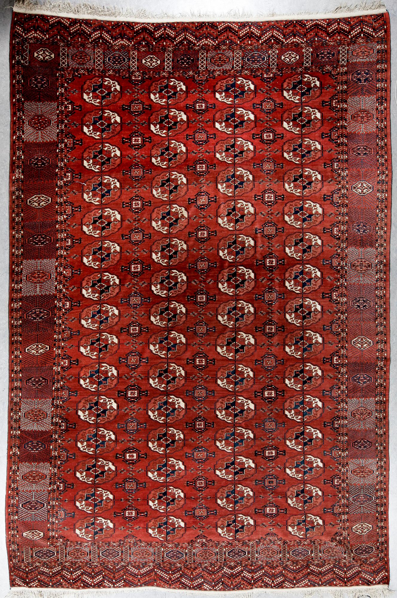 MATTA, Antik/semiantik, Tekke Turkmen, ca 420x288 cm.