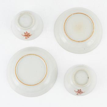 Koppar med fat, 12 st, porslin, Kina, Jiaqing (1796-1820).