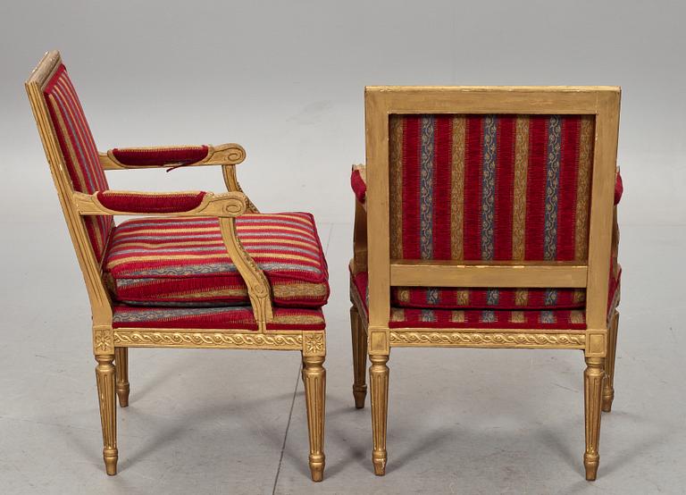 KARMSTOLAR, ett par, gustaviansk stil, 1900-tal.