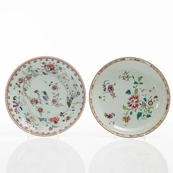 Tallrikar, 15 stycken, porslin, Kina, Qingdynastin, 1700-tal.