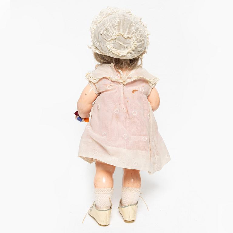 Girl doll, marked 1914, Shoenau & Hoffmeister or Mengersgereuth, Germany, circa 1920s.