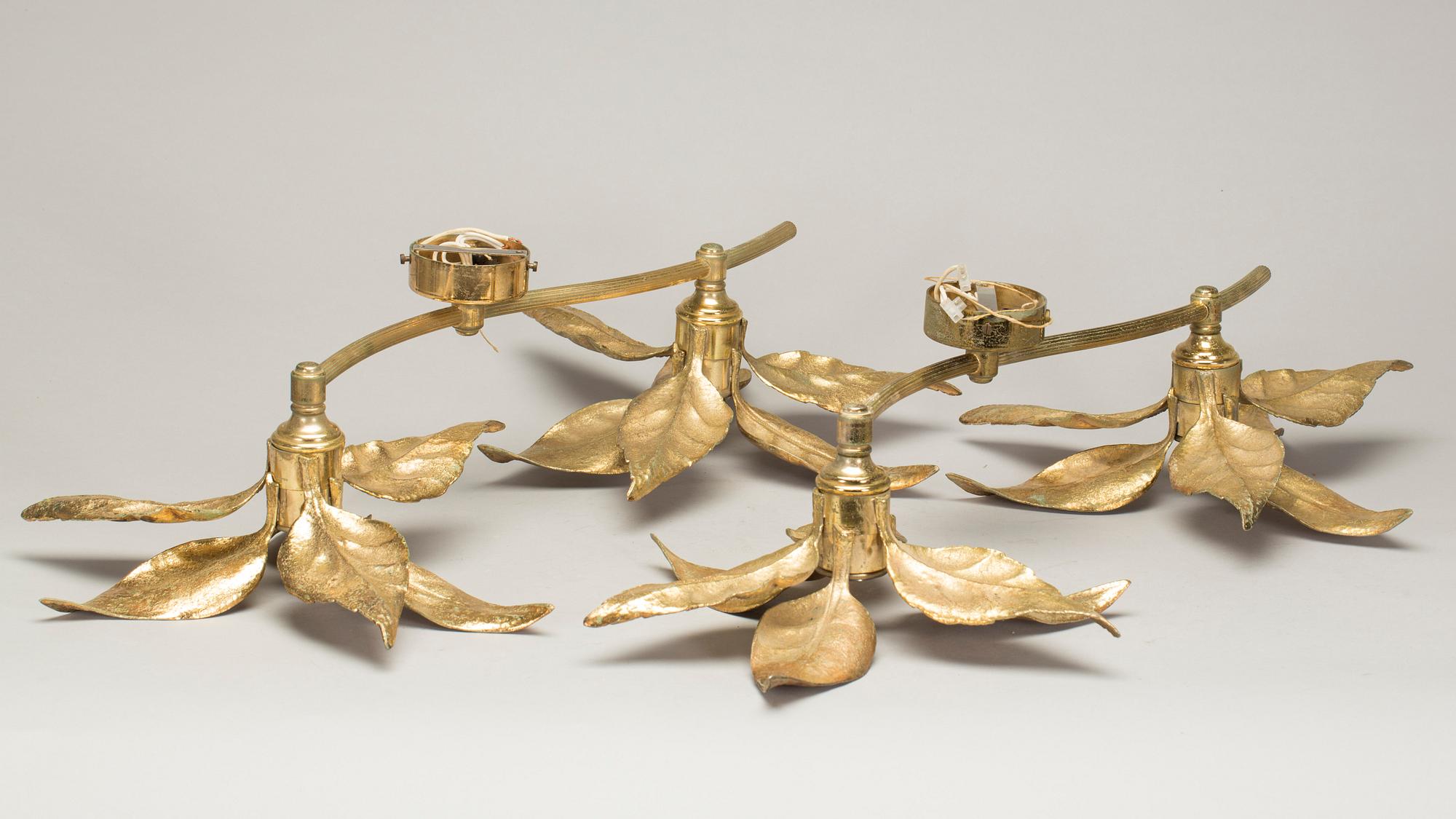 VÄGGLAMPOR, ett par, 1900-talets andra hälft.