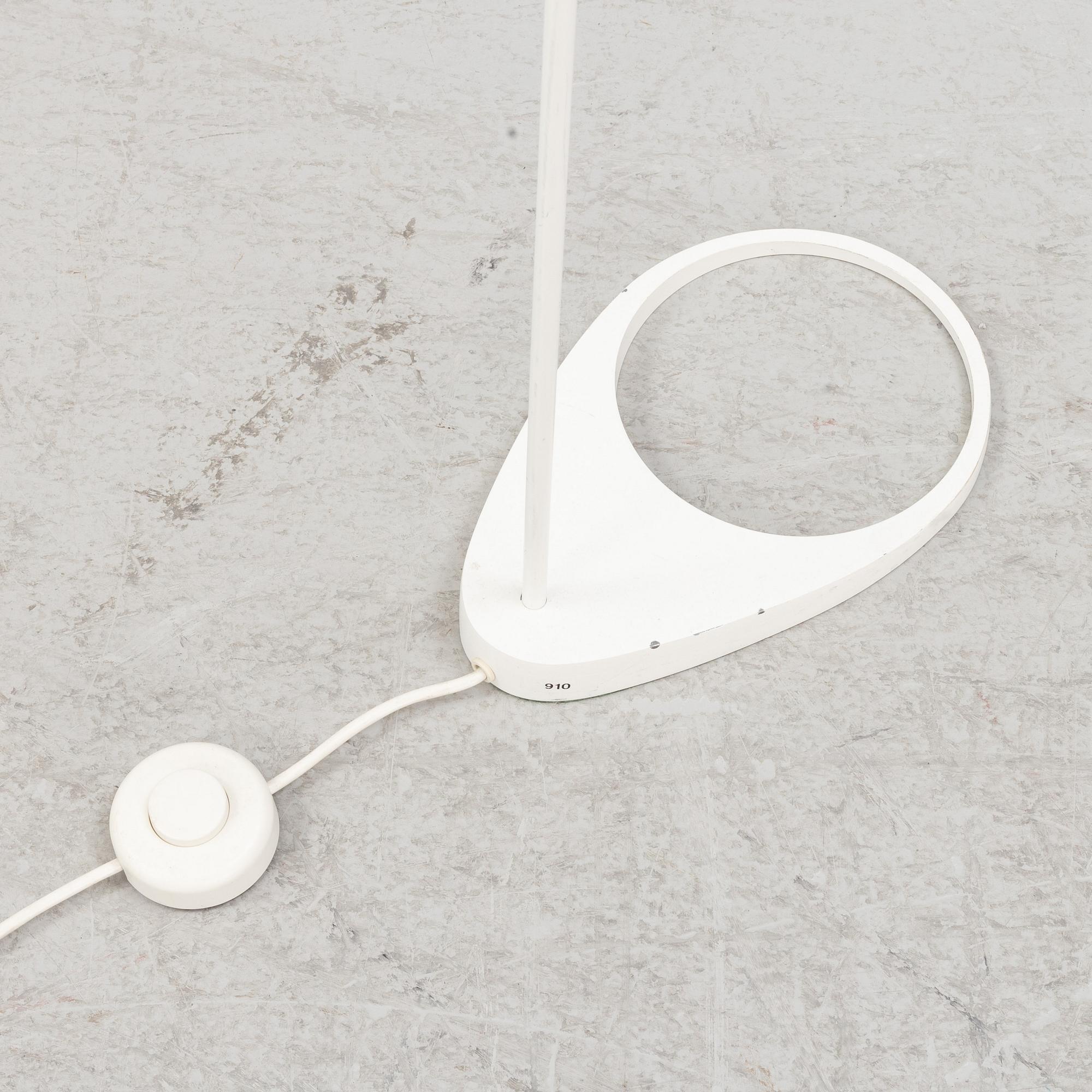 Arne Jacobsen, golvlampa, "AJ", Louis Poulsen, Danmark.